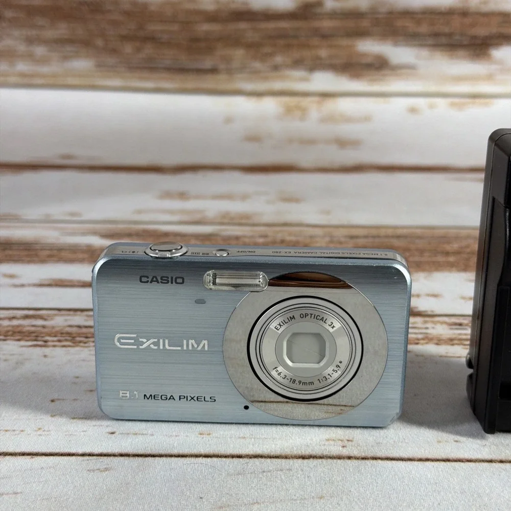 Casio Exilim EX-Z150 8.1MP Digital Camera Blue Parts Repair Lens Error + Charger